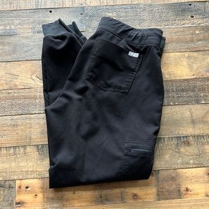 Women’s Figs Zamora jogger scrubs